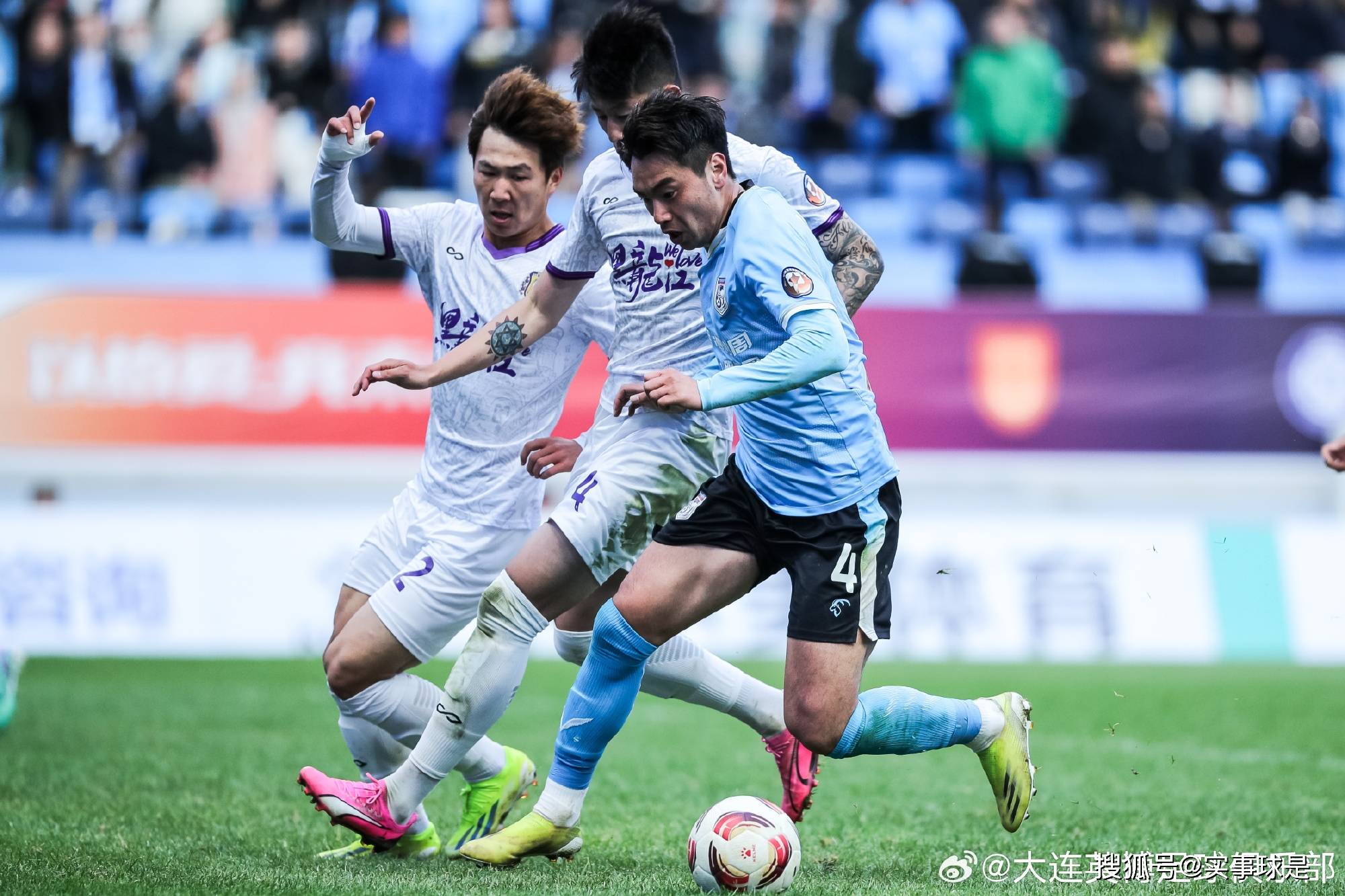 半岛体育-法乙最新战报：勒阿弗尔2-1取胜，继续领跑积分榜