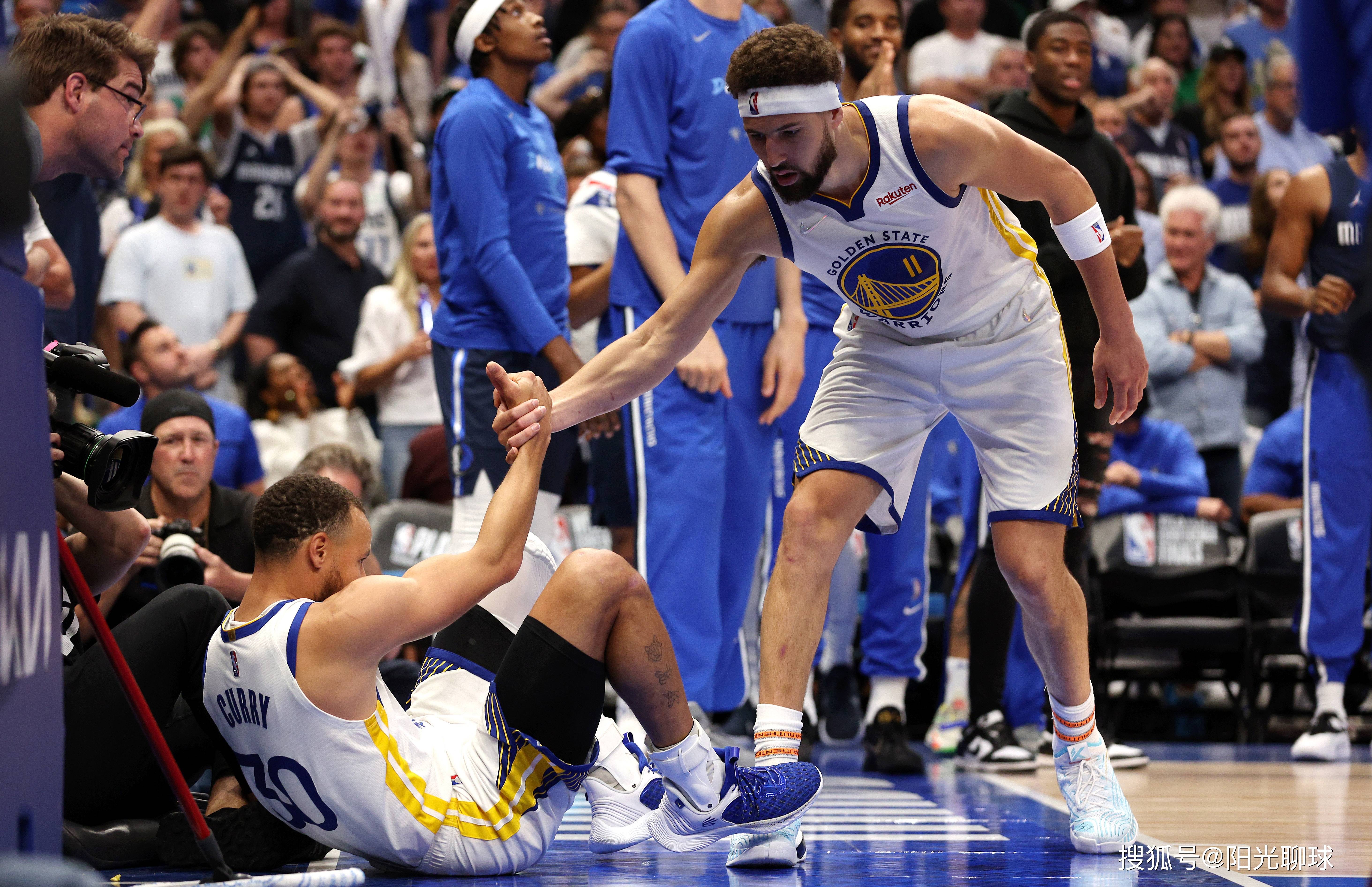 半岛体育-NBA总决赛回顾：勇士再度称霸