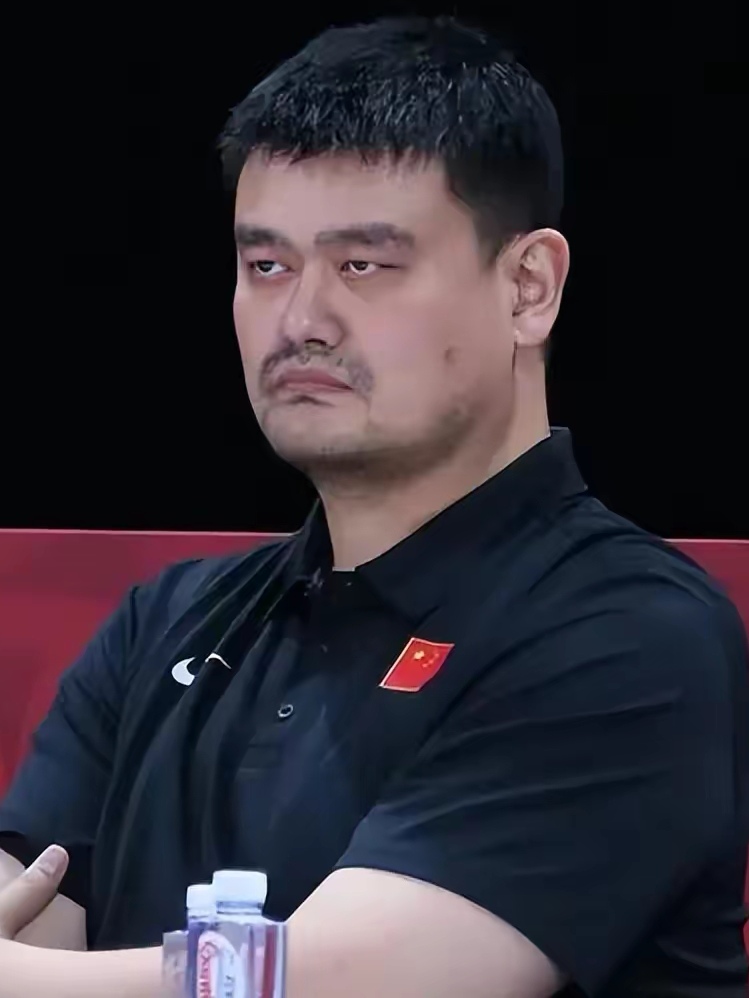 半岛体育-波尔多队严谨作风，球员合作努力实现团结取胜